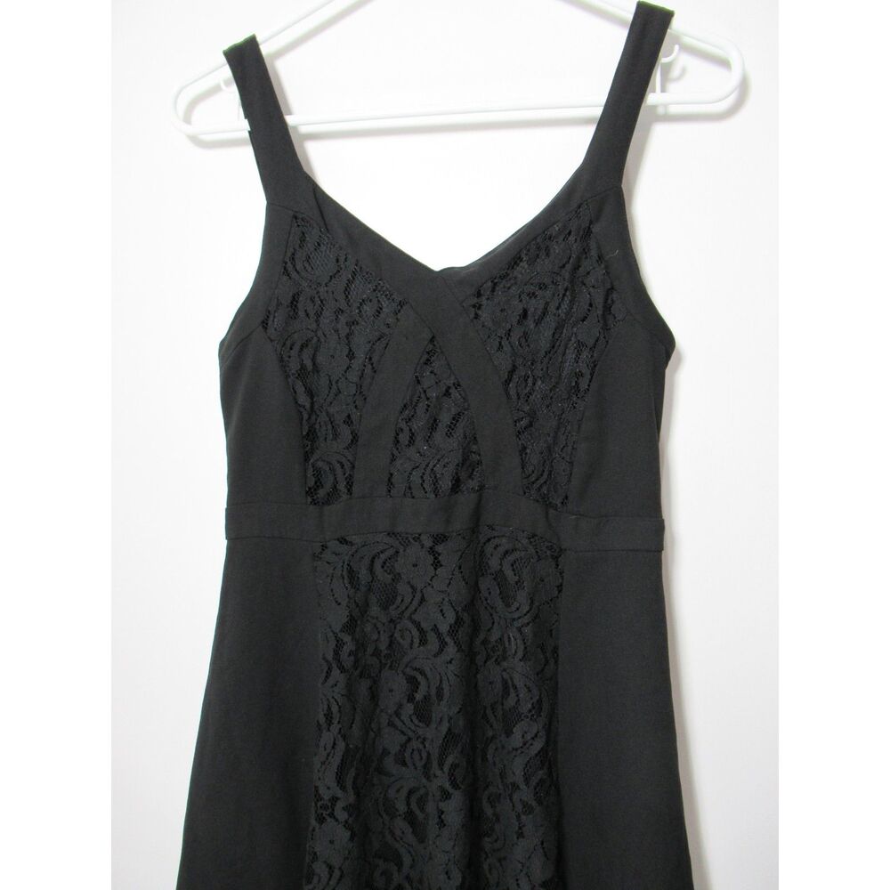 Bongo Black Sleeveless Fit-and-Flare Dress w/Floral Lace Detail Size 7 LBD